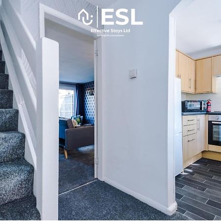 3 Bedroom House With Garden And Driveway Parking - Less Than 10 Mins From Chester City Centre Extérieur photo